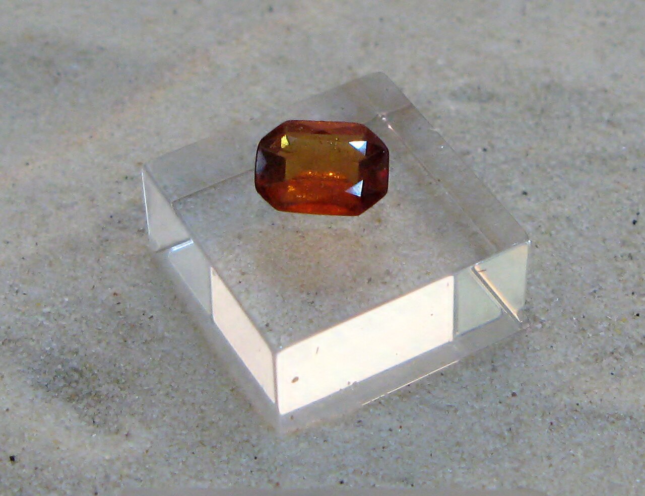 A cut Ceylon gemstone
