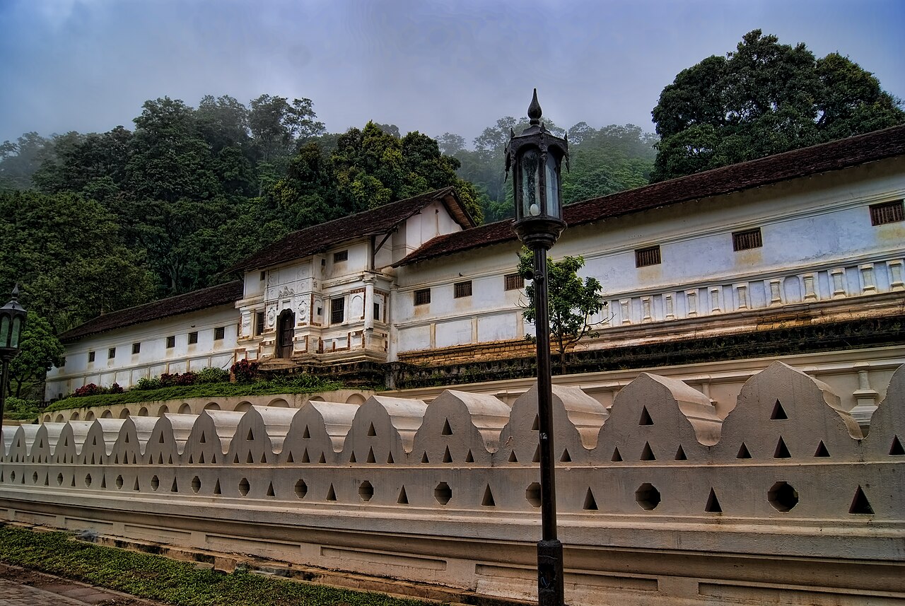 Temple of the Sacred Tooth Relic, Kandy